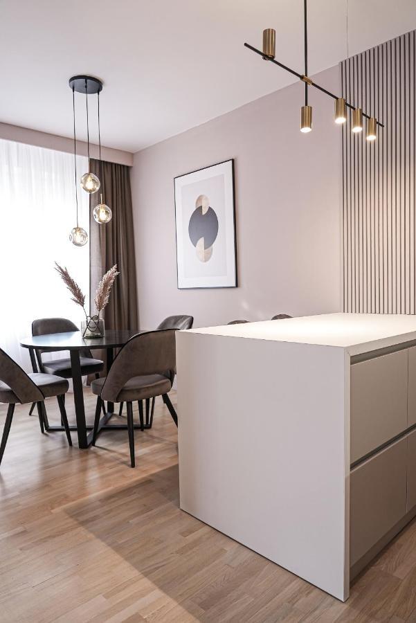 Zest Residence Kragujevac Ngoại thất bức ảnh